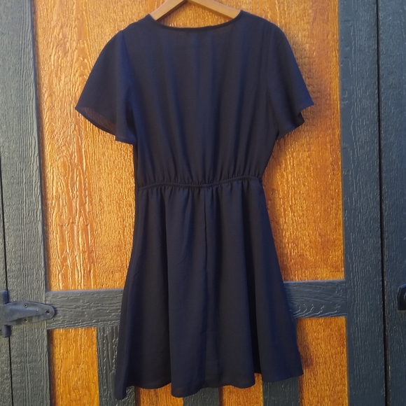 Lulu's Black Simple Little Ruffle Babydoll Wrap Cross Synched Dress Size Medium - Picture 3 of 13